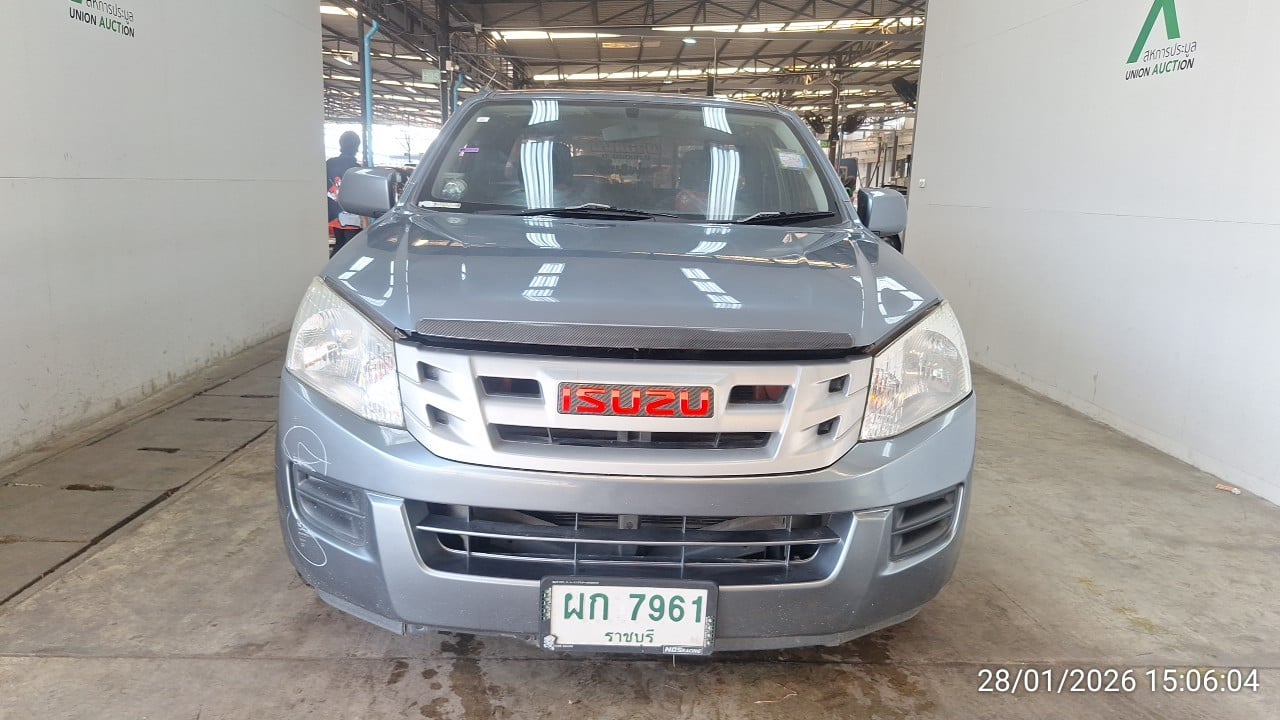 ISUZ ISUZ073 SPACECAB 2.5 S MT 2015