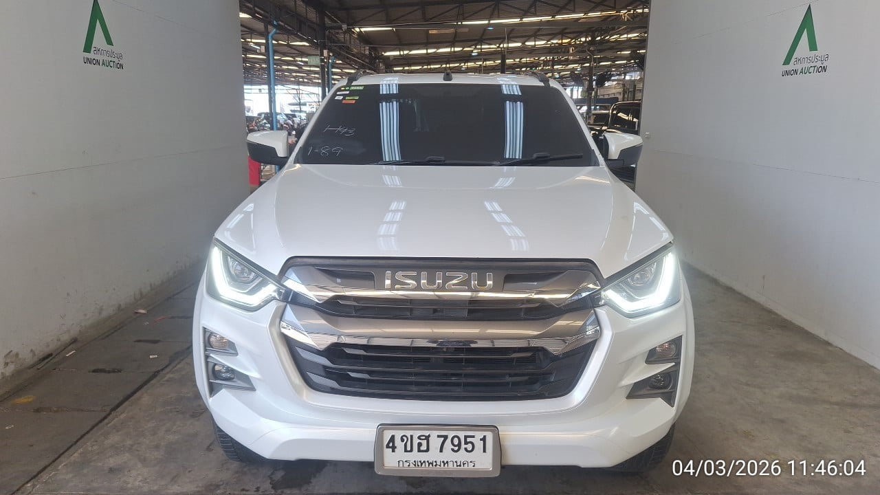 ISUZ ISUZ073 CAB4 Vcross 3.0 Z MT 4wd 2023