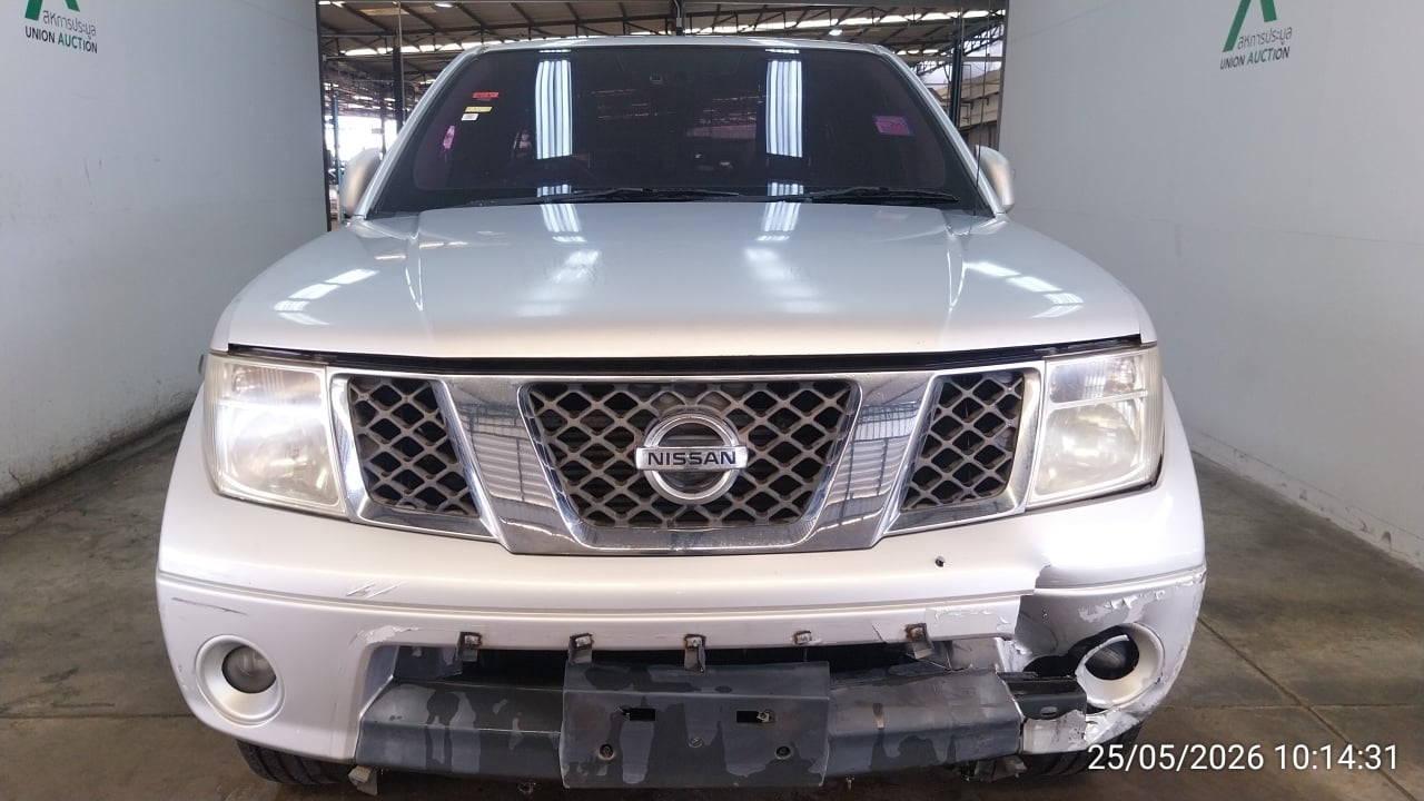NISS NISS077 Ext. Cab 2.5 SE MT 2013