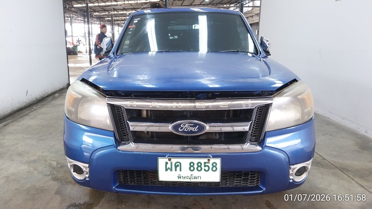 FORD FORD008 Open Cab 2.5 MT 2010