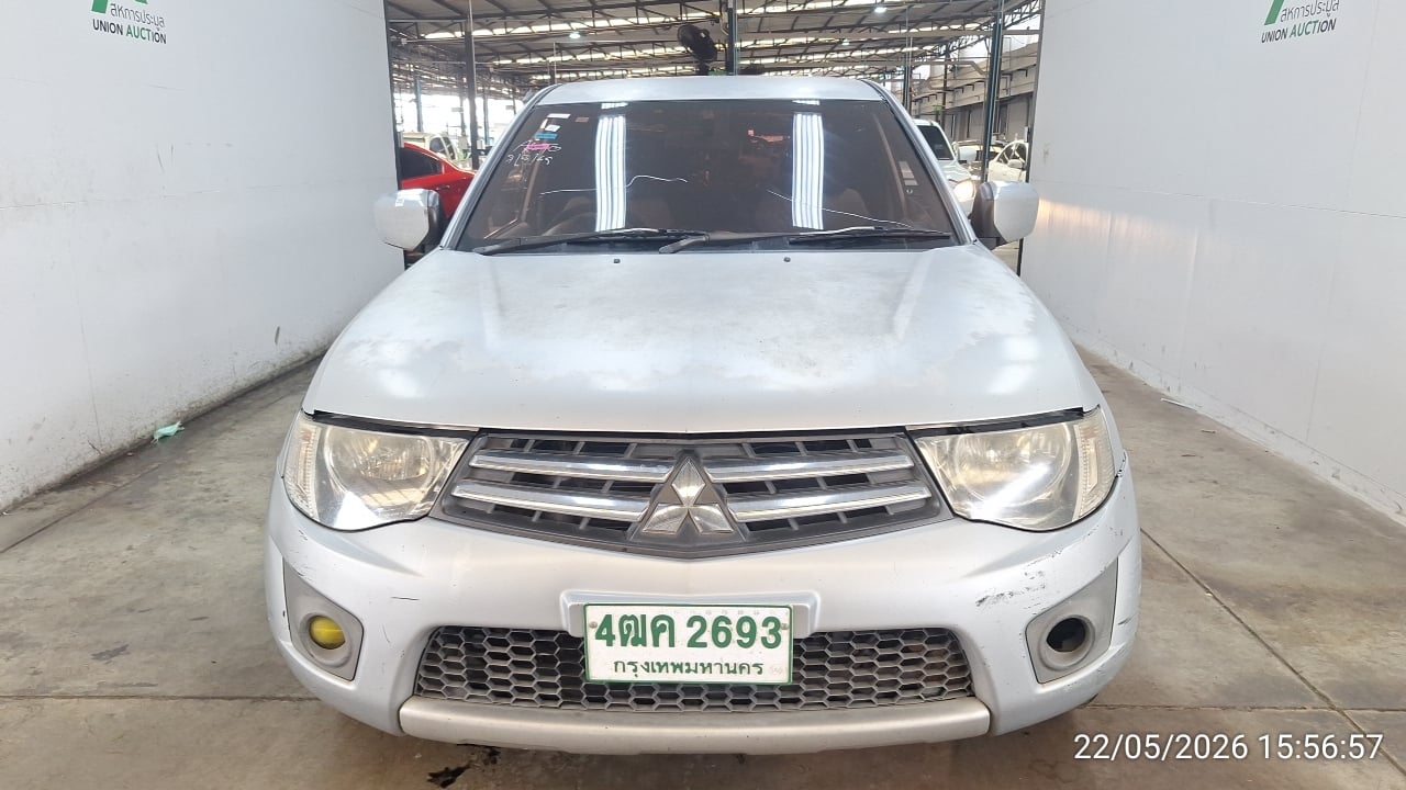 MITS MITS027 Ext. Cab 2.4 GLX MT 2012