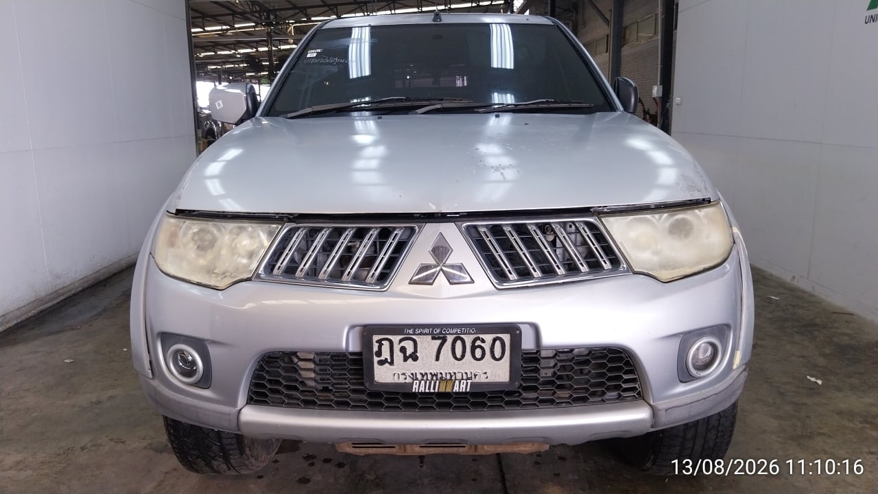 MITS MITS046 2.5 GLS AT (AB/ABS) 2010