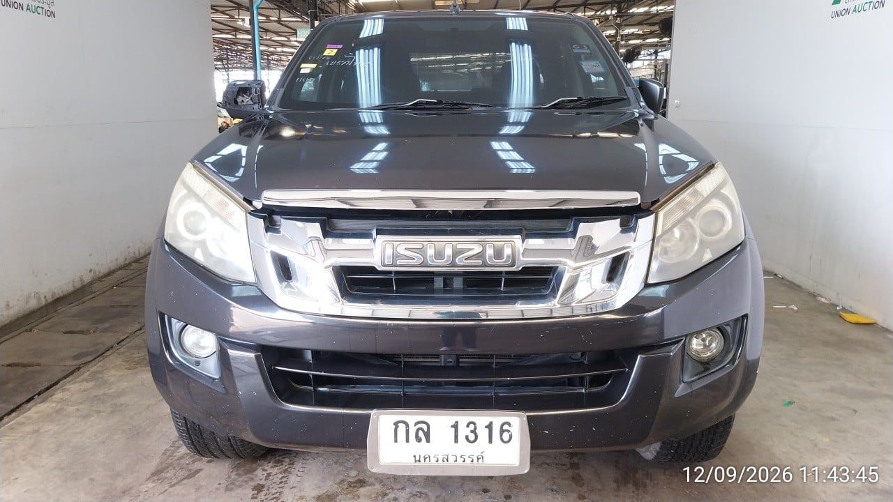 ISUZ ISUZ073 CAB4 2.5 Hi-Lander Z MT (VGS, DVD) (ABS) 2012