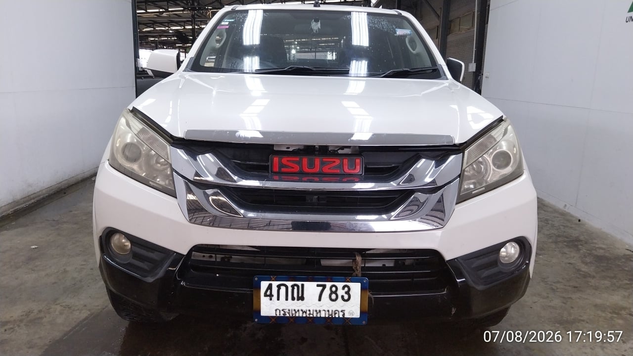 ISUZ ISUZ073 CAB4 2.5 Hi-Lander Z MT (VGS,DVD) 2015