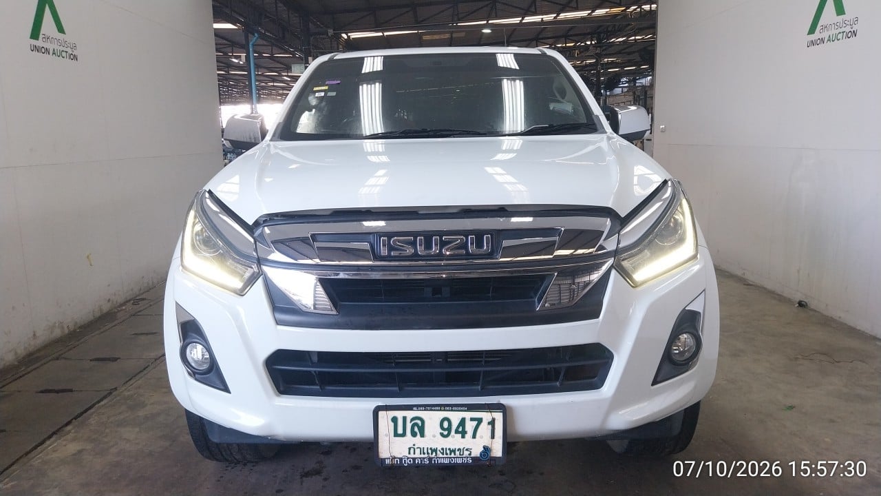 ISUZ ISUZ073 SPACECAB 3.0 Hi-Lander Z-Prestige MT 2019