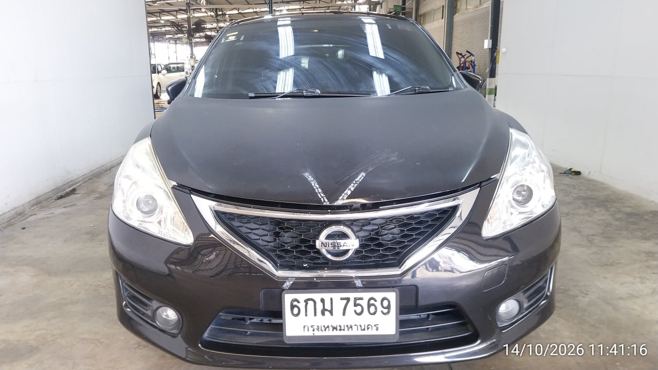 NISS NISS055 1.8 V CVT Hatch (Sunroof) (AB/ABS) 2017