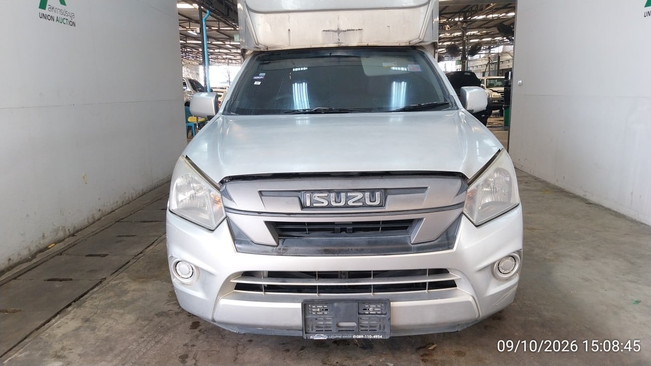 ISUZ ISUZ073 SPARK 1.9 S MT 2018
