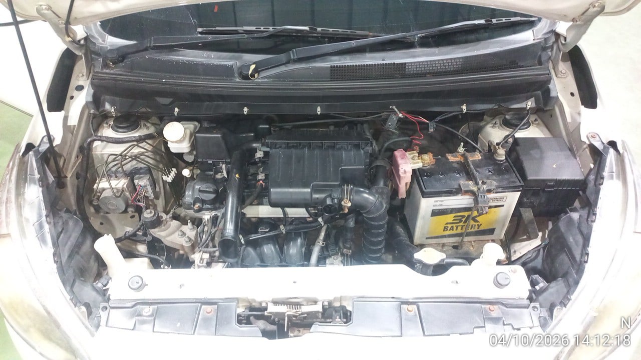 MITS MITS038 1.2 GLX MT Hatch 2012