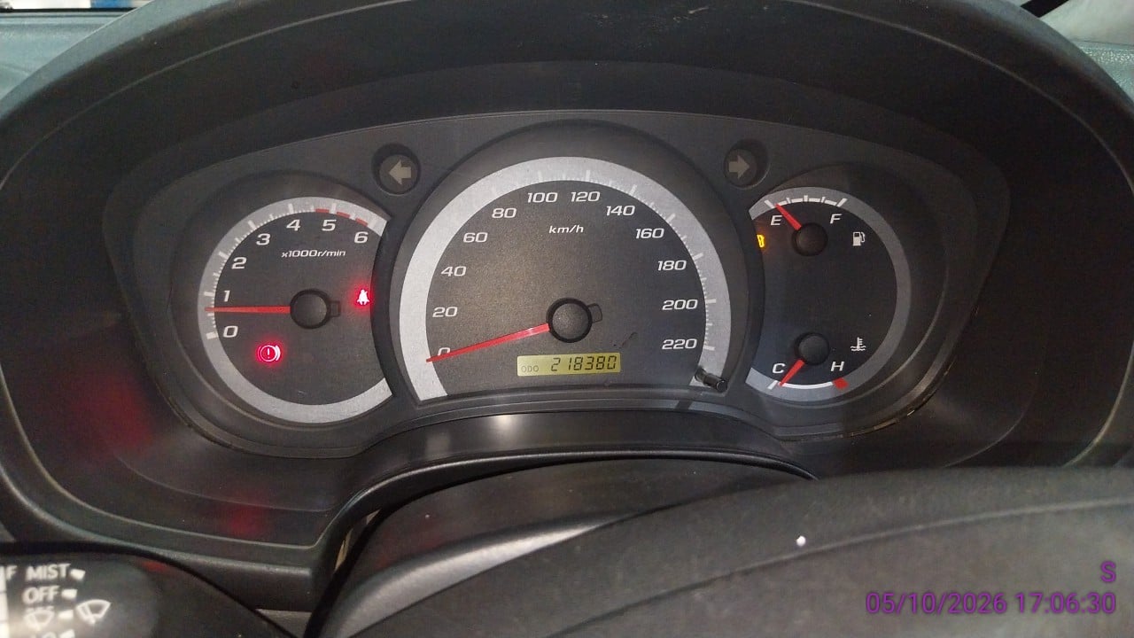 ISUZ ISUZ073 SPACECAB 2.5 SLX MT 2011