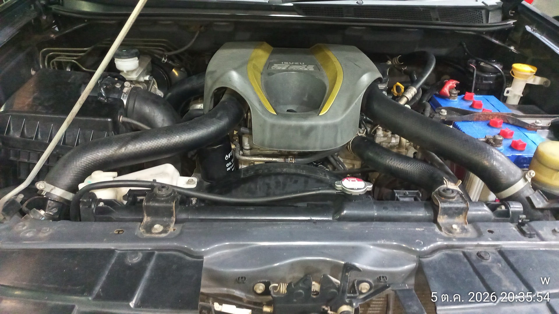 ISUZ ISUZ073 CAB4 2.5 Hi-Lander Z-Prestige AT (VGS) 2012