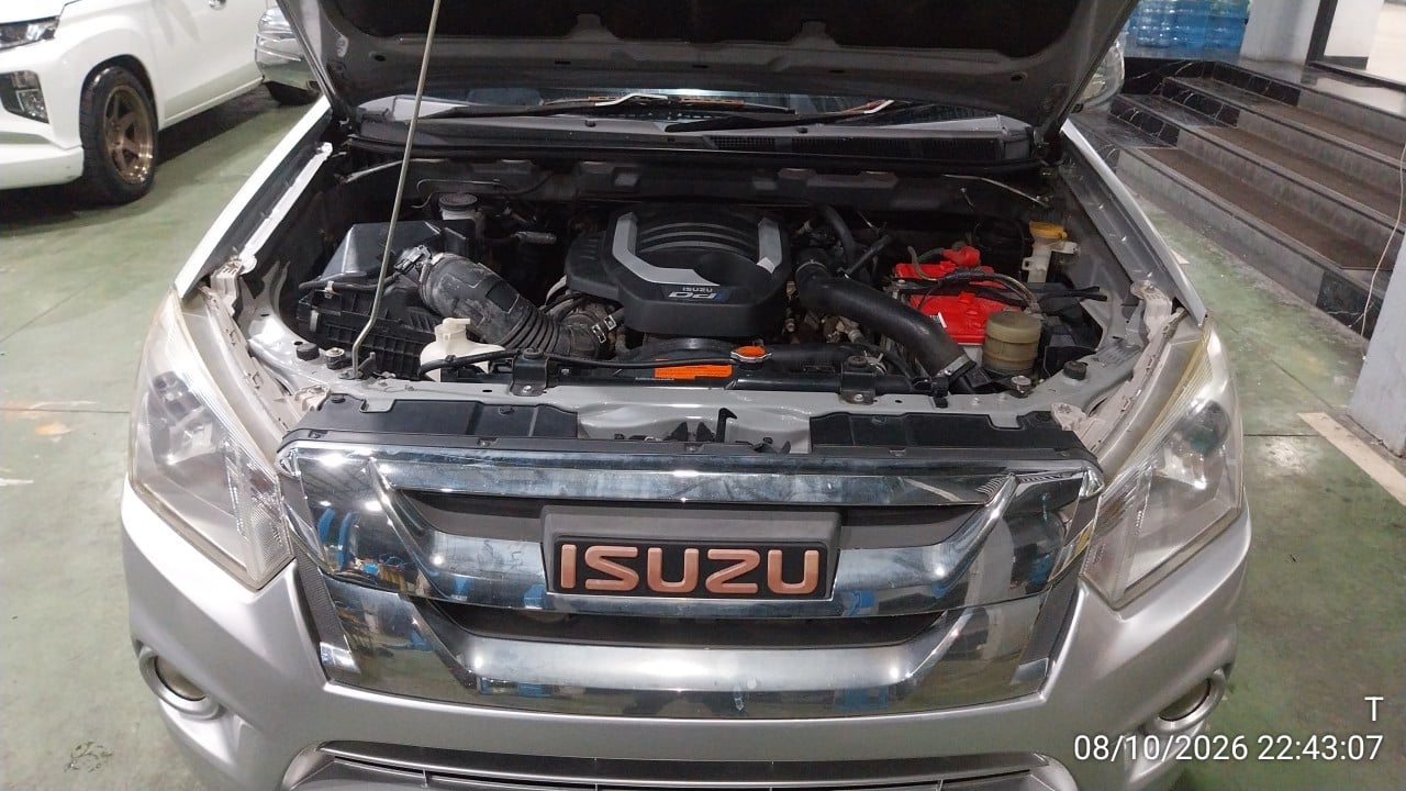 ISUZ ISUZ073 SPACECAB 2017