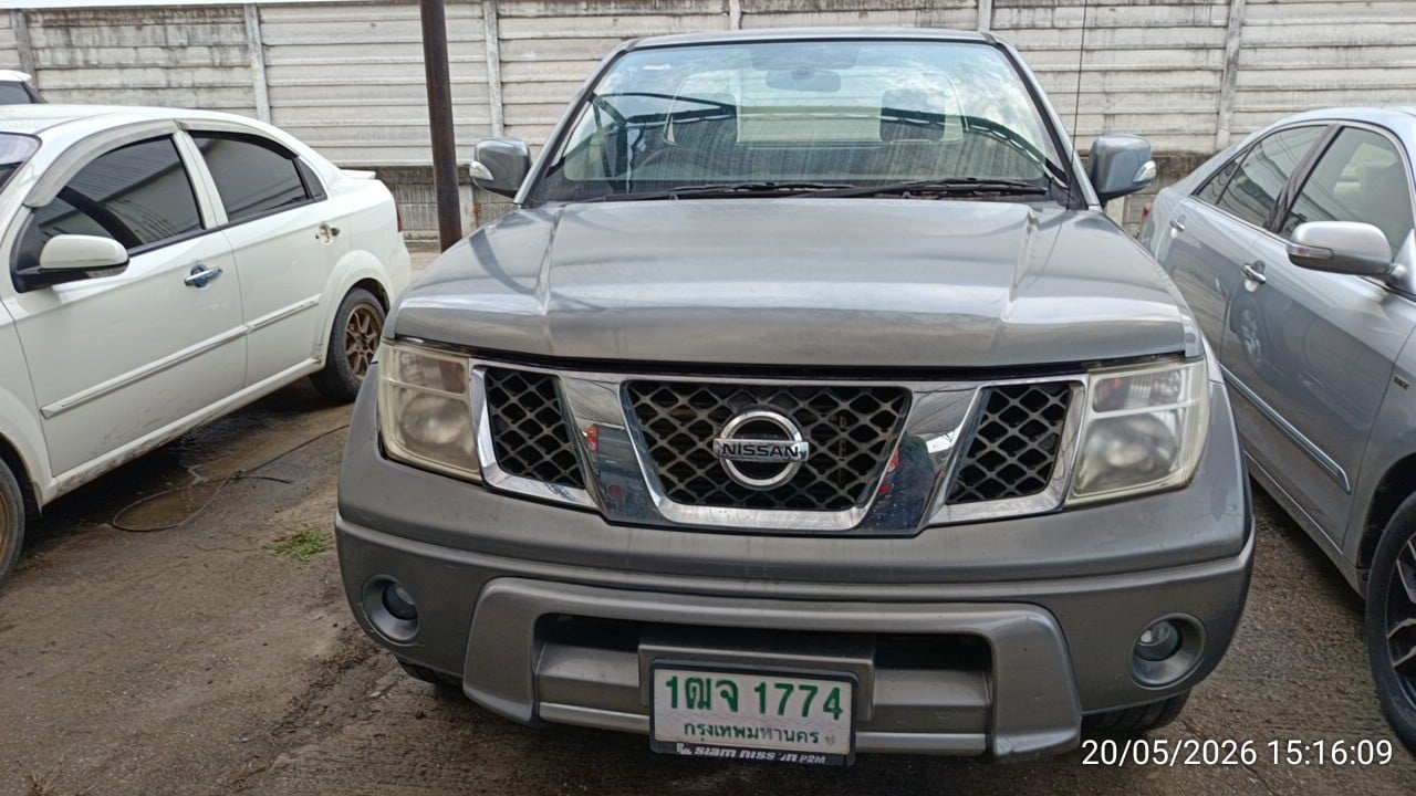 NISS NISS077 Ext. Cab 2.5 Calibre MT 2014