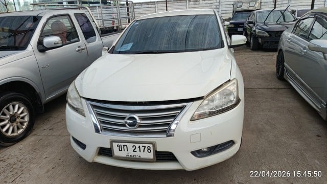 NISS NISS047 1.8 V CVT (Navi) 2013