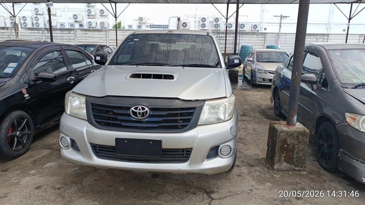 TOYO TOYO121 Smart Cab 2.5 J MT 2013