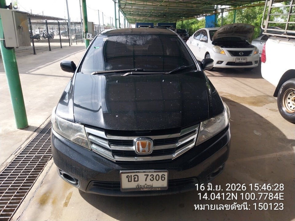 HOND HOND003 1.5 S i-VTEC AT 2013