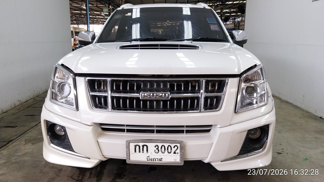 ISUZ ISUZ035 3.0  AT (VGS) (AB/ABS) 2012