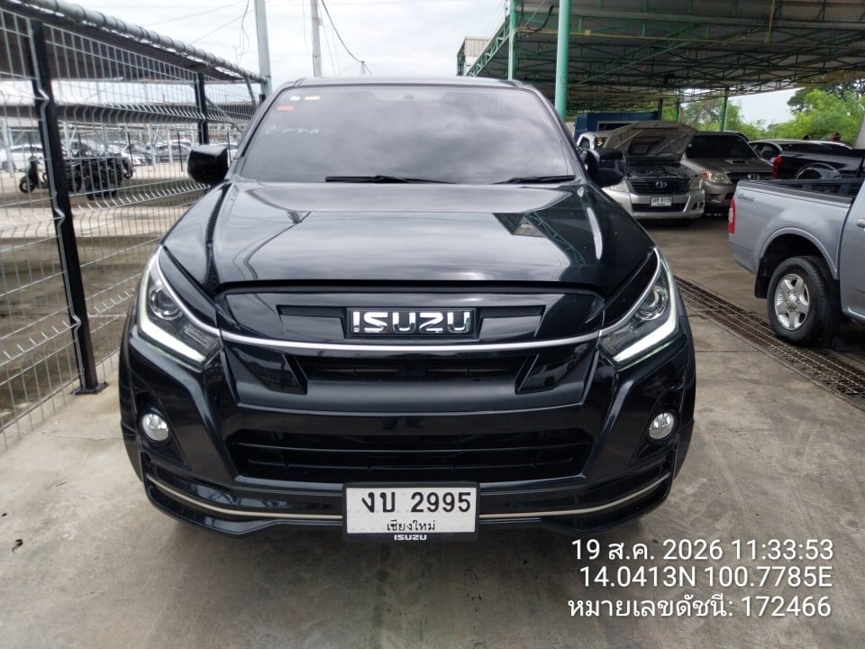 ISUZ ISUZ073 CAB4 1.9 Hi-Lander Stealth Z-Prestige AT (AB/ABS) 2019