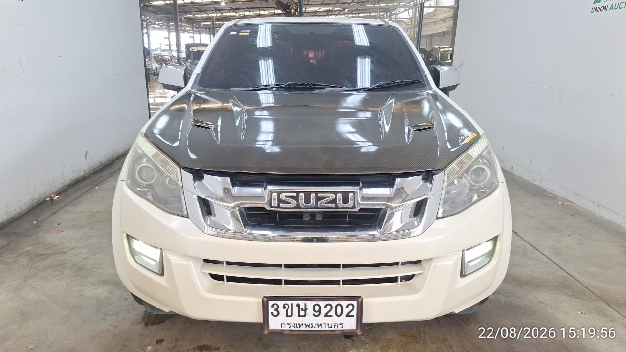 ISUZ ISUZ073 CAB4 3.0 Hi-Lander Z-Prestige MT (VGS,Navi) (AB/ABS) 2015