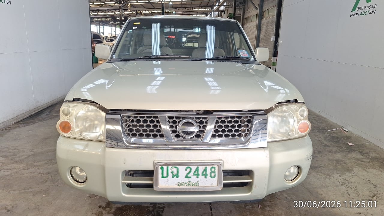 NISS NISS017 Ext. Cab 2.7 TL MT 2003