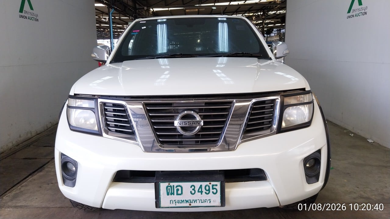 NISS NISS077 Ext. Cab 2.5 SV Calibre MT 2013