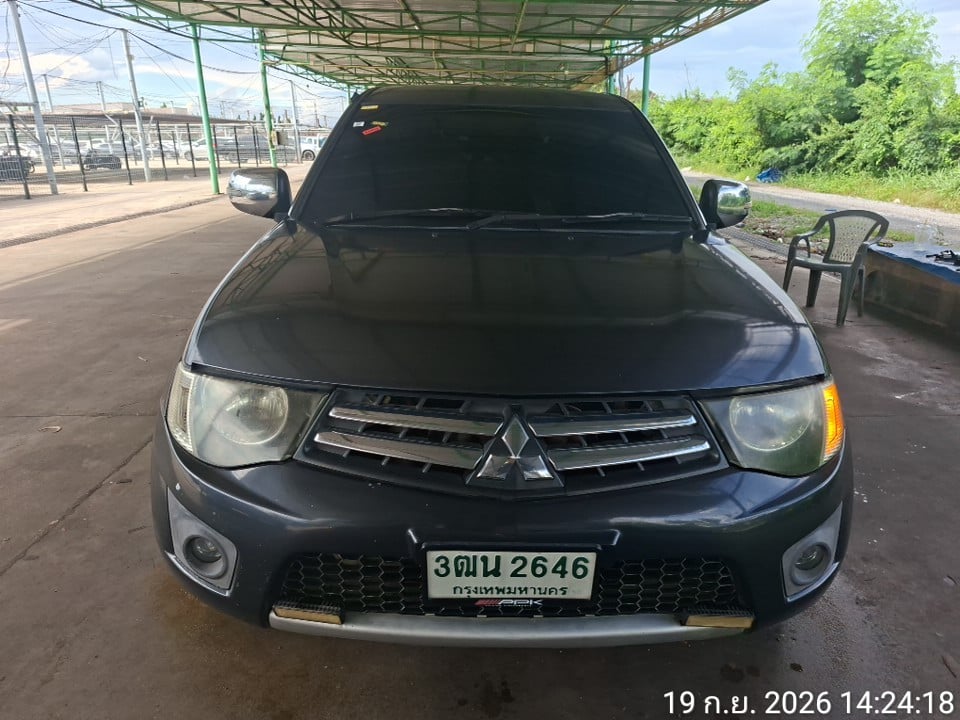 MITS MITS027 Ext. Cab 2.5 GLX MT 2013