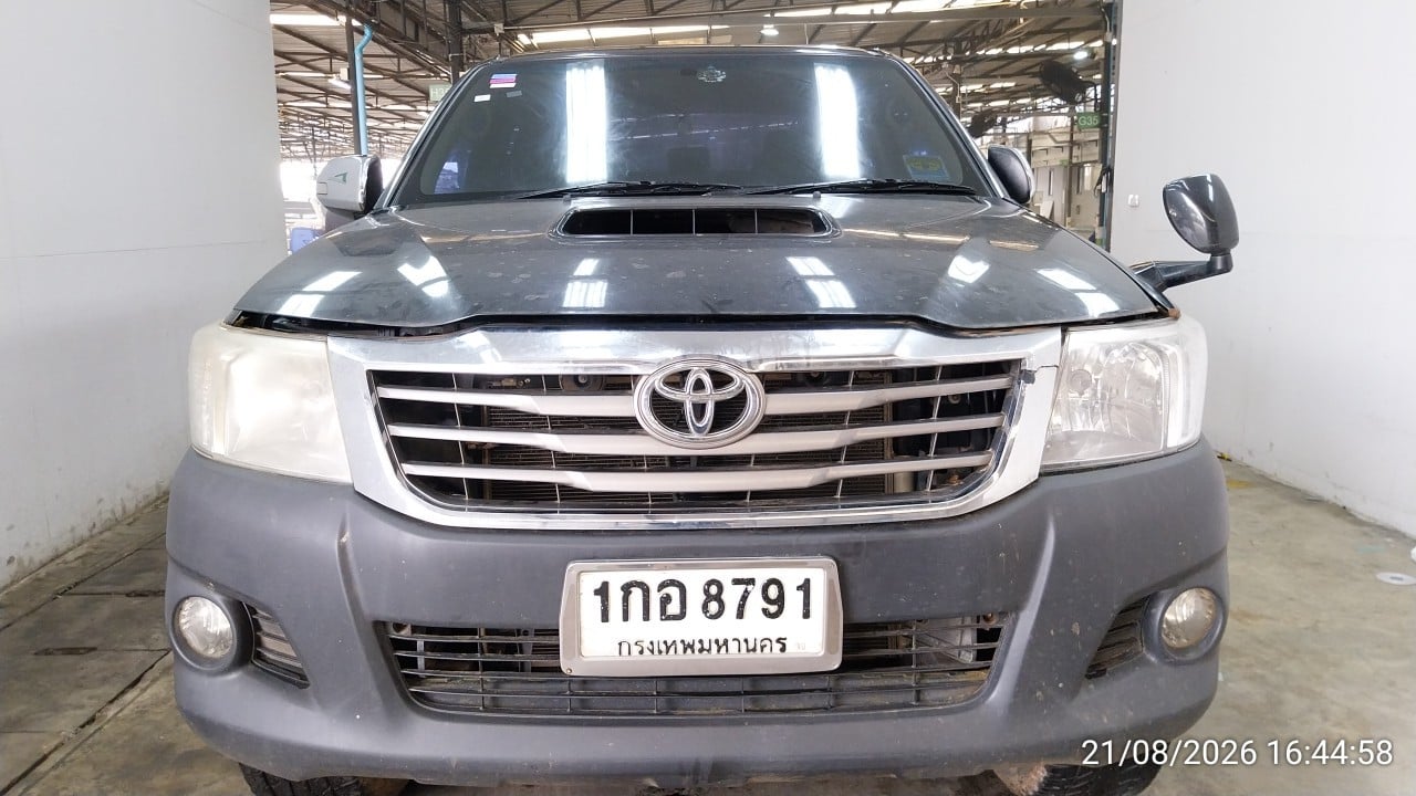 TOYO TOYO121 Dual Cab 2.5 Prerunner E MT 2013