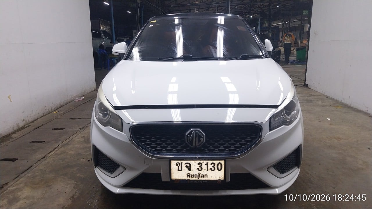 MG MG010 1.5 X AT Hatch (SR,Two Tone) (AB/ABS) 2020
