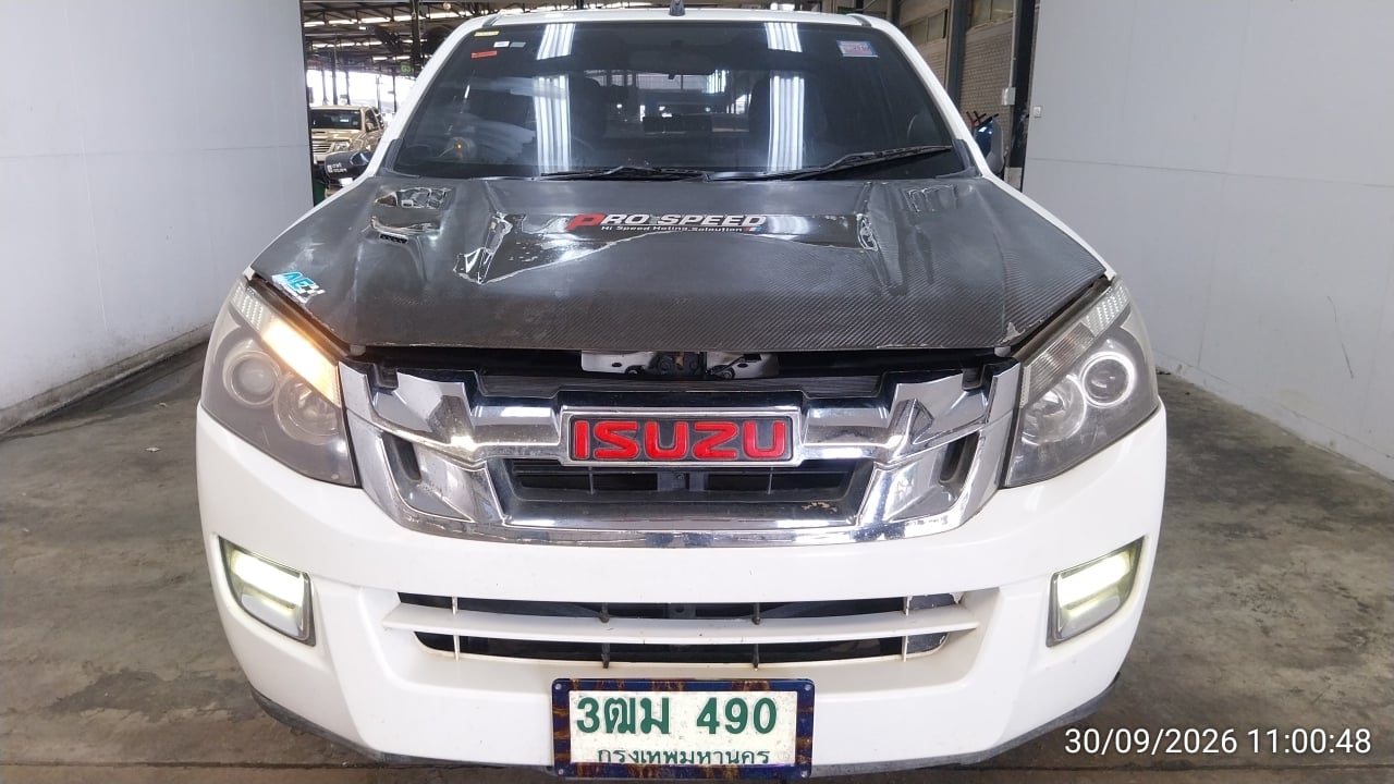 ISUZ ISUZ073 SPACECAB 2.5 X-Series Z MT (VGS) 2015
