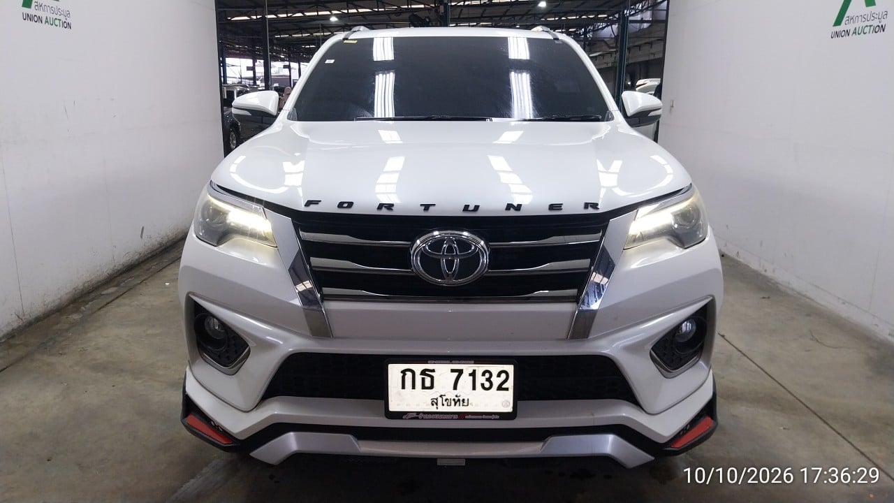 TOYO TOYO051 2.8 TRD AT (AB/ABS) 2017