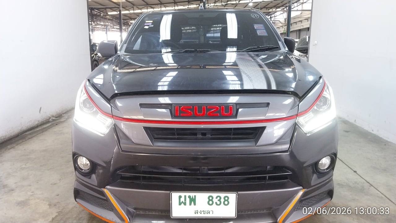 ISUZ ISUZ073 SPACECAB 1.9 X-Series MT (AB/ABS) 2019