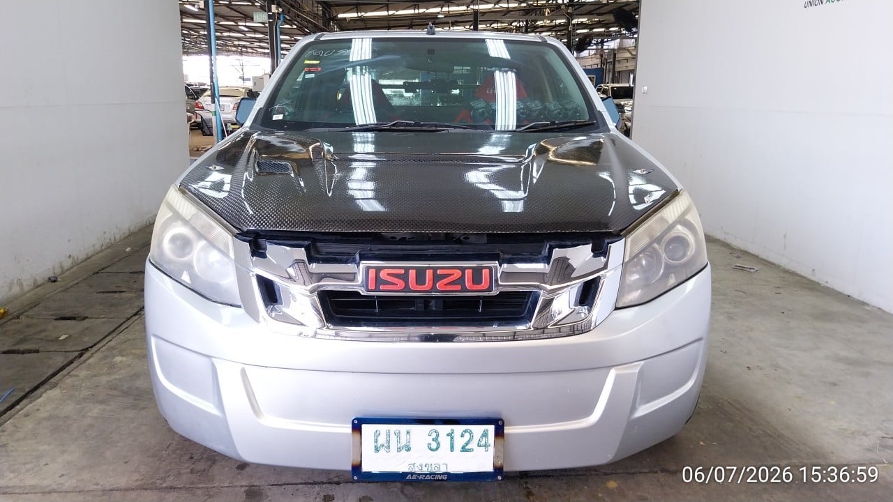 ISUZ ISUZ073 SPACECAB 2.5 Z MT (VGS) (ABS) 2012