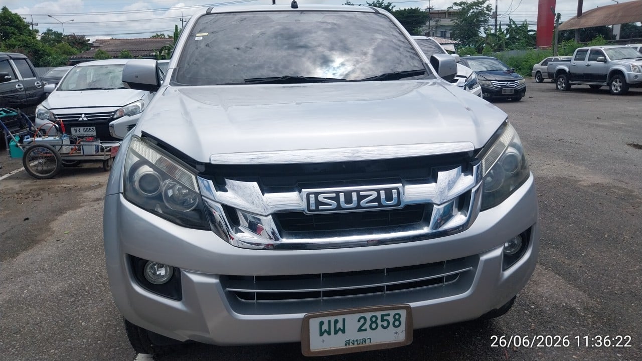 ISUZ ISUZ073 SPACECAB 2.5 Hi-Lander Z MT (AB/ABS) 2013