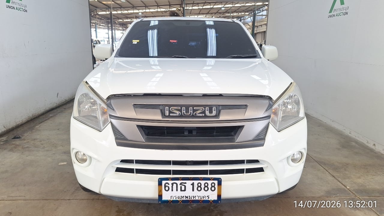 ISUZ ISUZ073 CAB4 1.9 S MT (AB) 2018