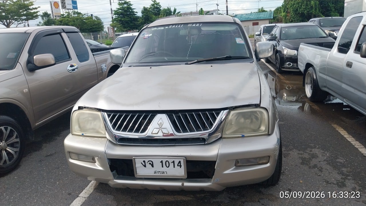 MITS MITS015 Dual Cab 2.5 MT 2004