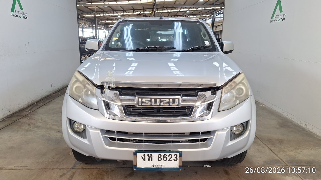 ISUZ ISUZ073 CAB4 2.5 Hi-Lander Z MT (VGS, DVD) (ABS) 2013