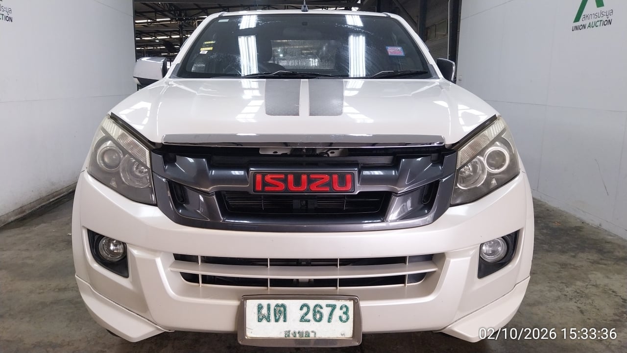 ISUZ ISUZ073 SPACECAB 2.5 Hi-Lander X-Series Z MT (VGS,DVD) (ABS) 2013