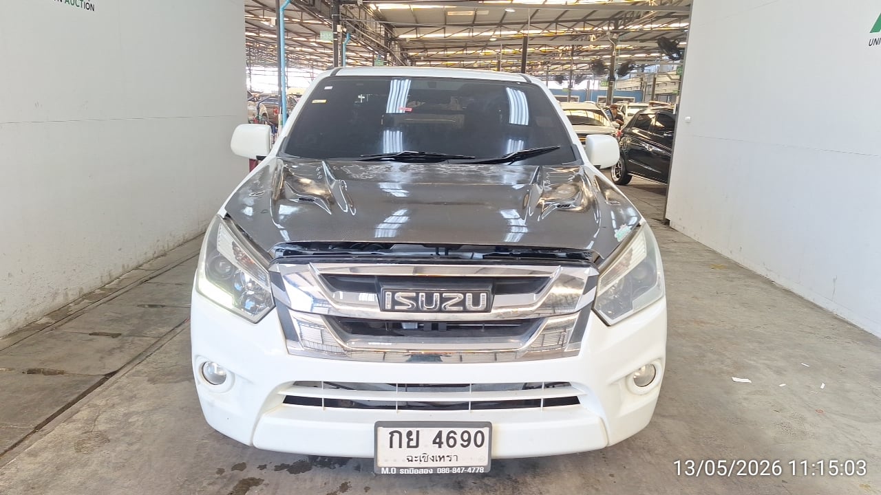 ISUZ ISUZ073 CAB4 1.9 S MT (AB) 2016