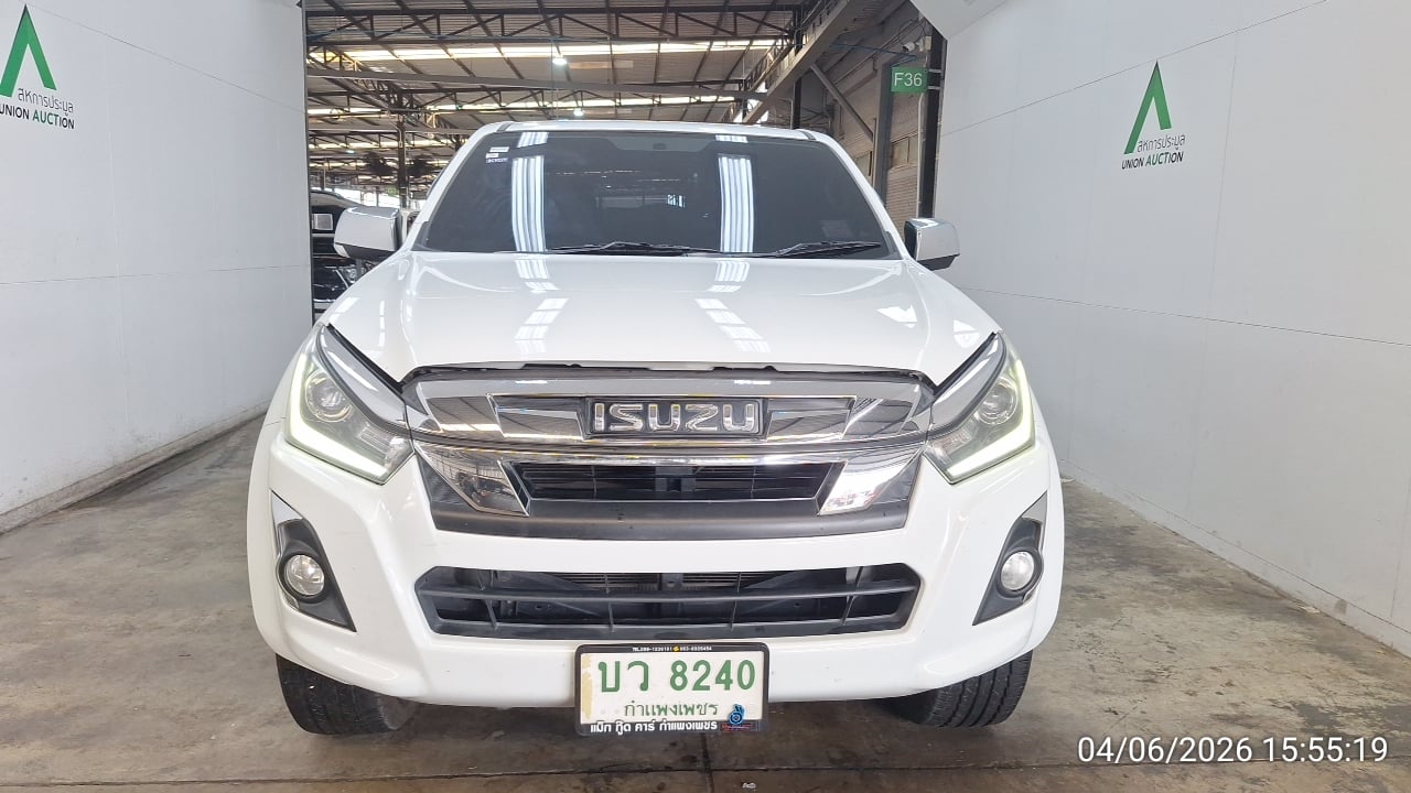 ISUZ ISUZ073 SPACECAB 3.0 Hi-Lander Z-Prestige MT 2019