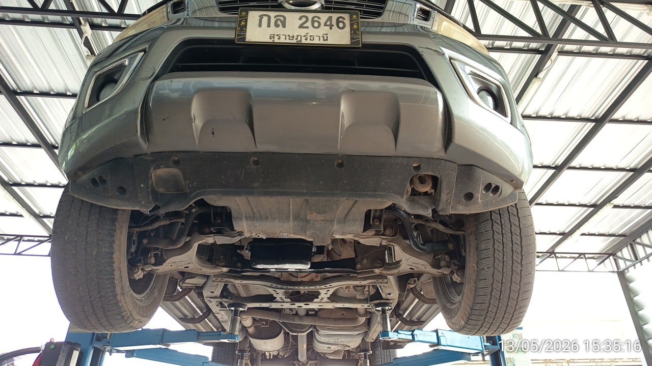 NISS NISS082 Dual Cab 2.5 Calibre MT 2015