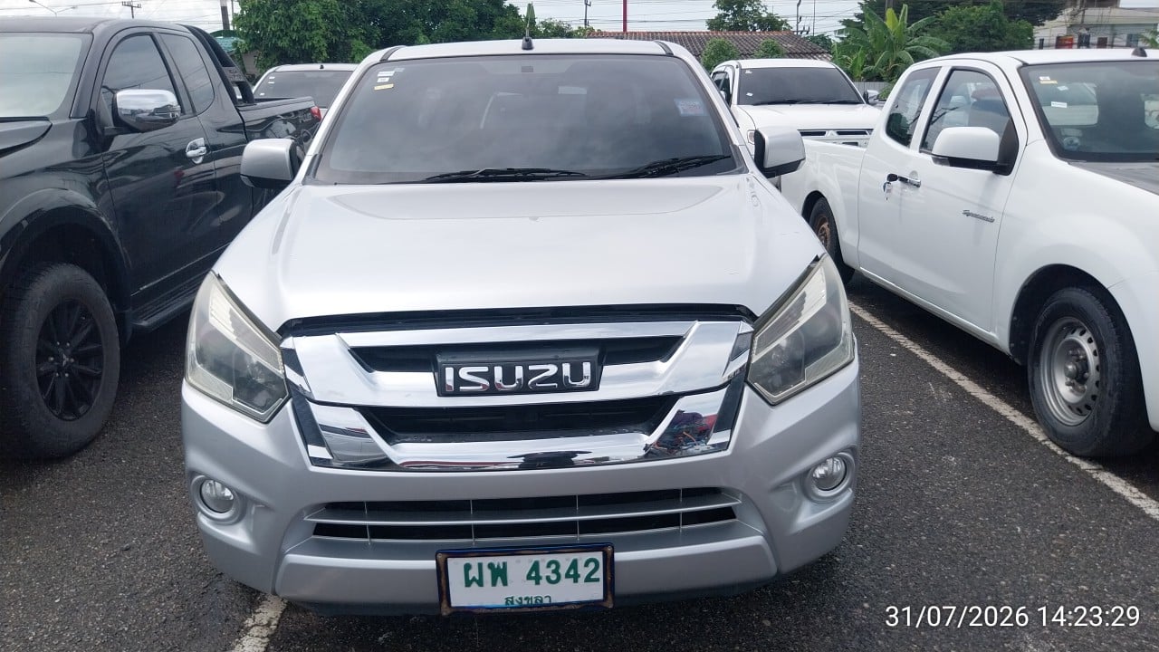 ISUZ ISUZ073 SPACECAB 1.9 L MT (AB/ABS) 2017