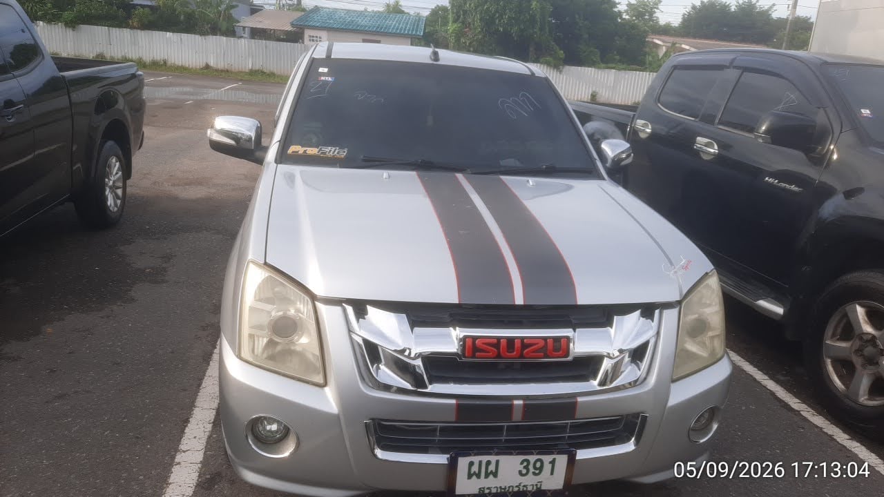 ISUZ ISUZ073 SPACECAB 2.5 SLX X-Series MT 2011