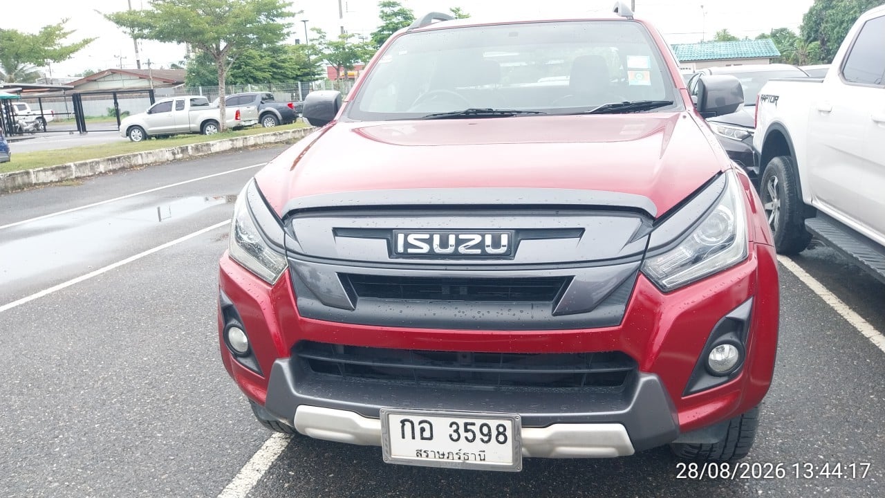 ISUZ ISUZ073 CAB4 3.0 Vcross MAX Z-Prestige 4WD AT (AB/ABS) 2018