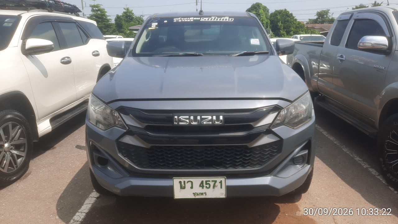 ISUZ ISUZ073 Spark 3.0 S MT 4wd (AB/ABS) 2024