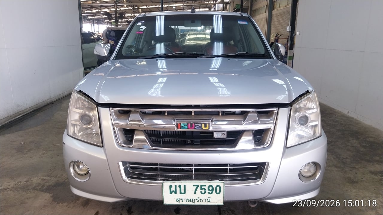 ISUZ ISUZ073 SPACECAB 2.5 SLX MT 2011