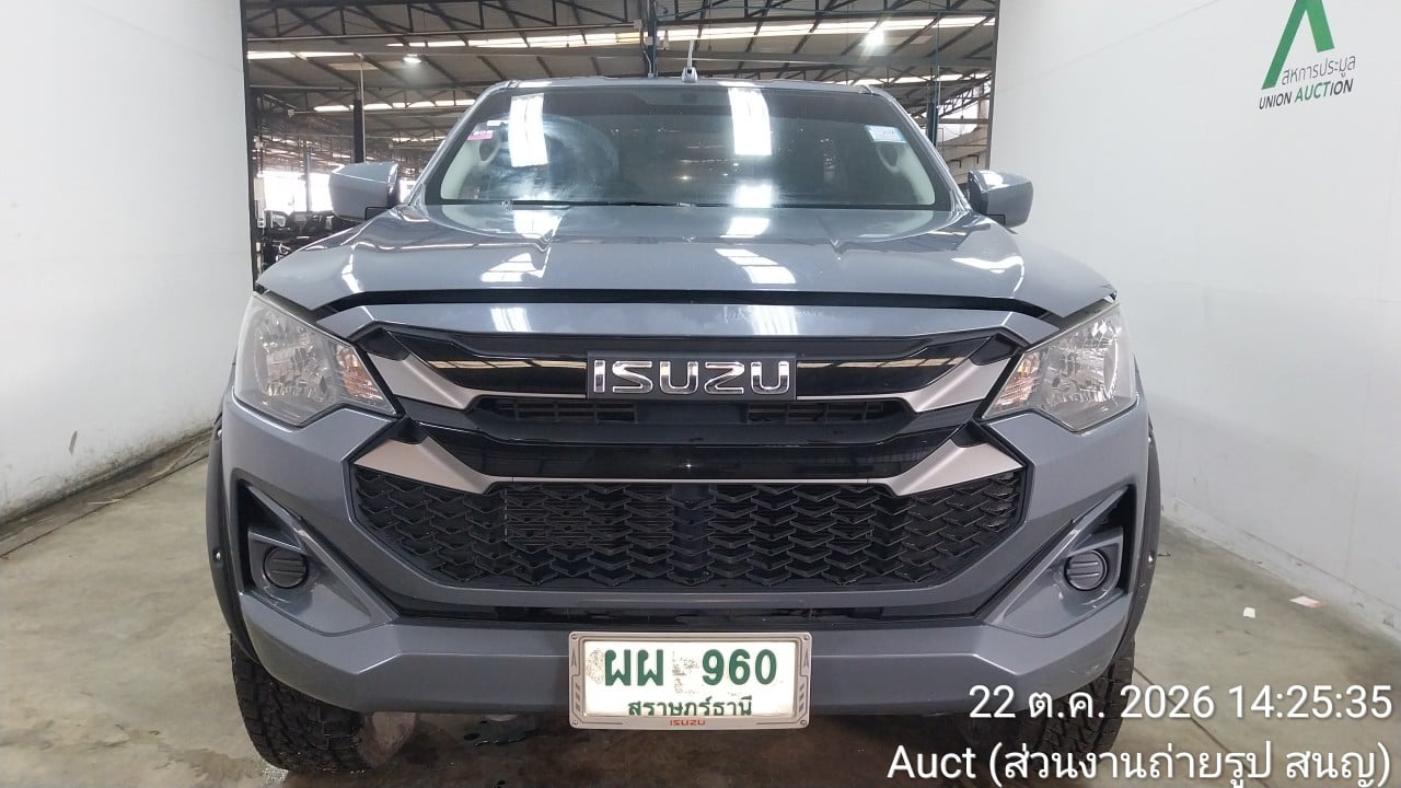 ISUZ ISUZ073 Spark 3.0 S MT 4wd 2024
