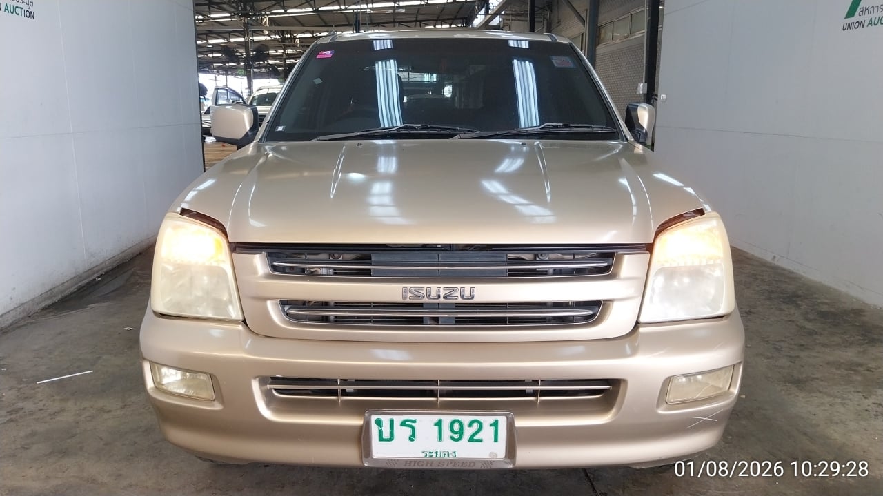 ISUZ ISUZ073 SPACECAB 2003