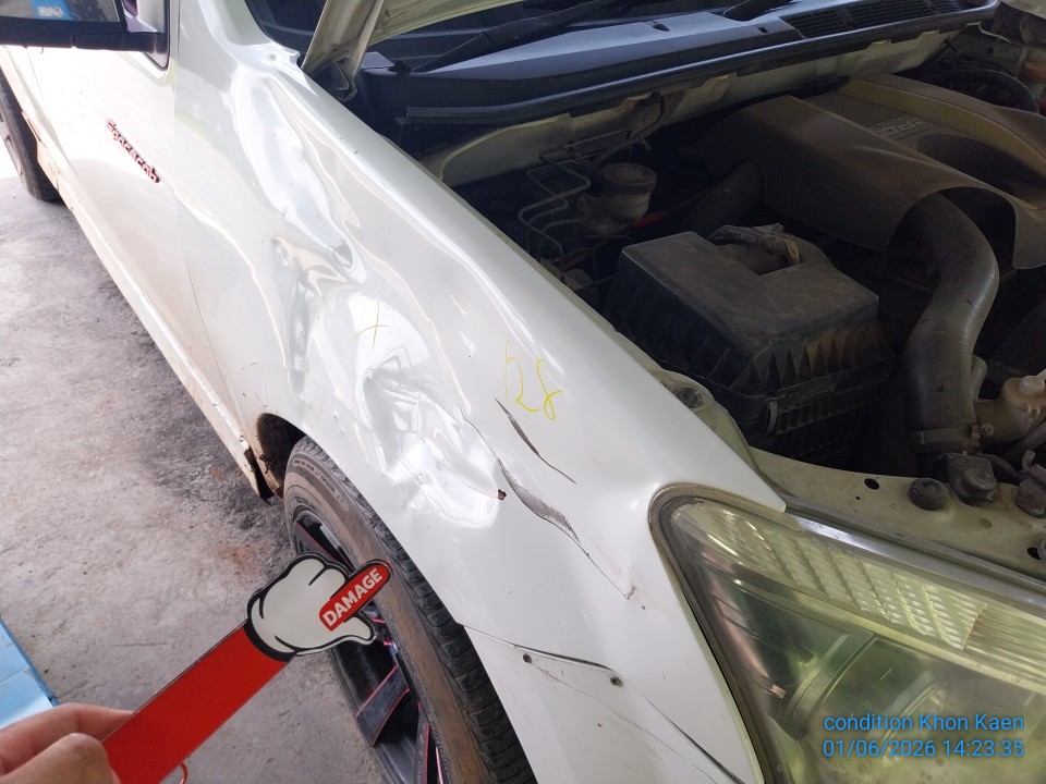 ISUZ ISUZ073 SPACECAB 2.5 X-Series Z MT (VGS) (ABS) 2014