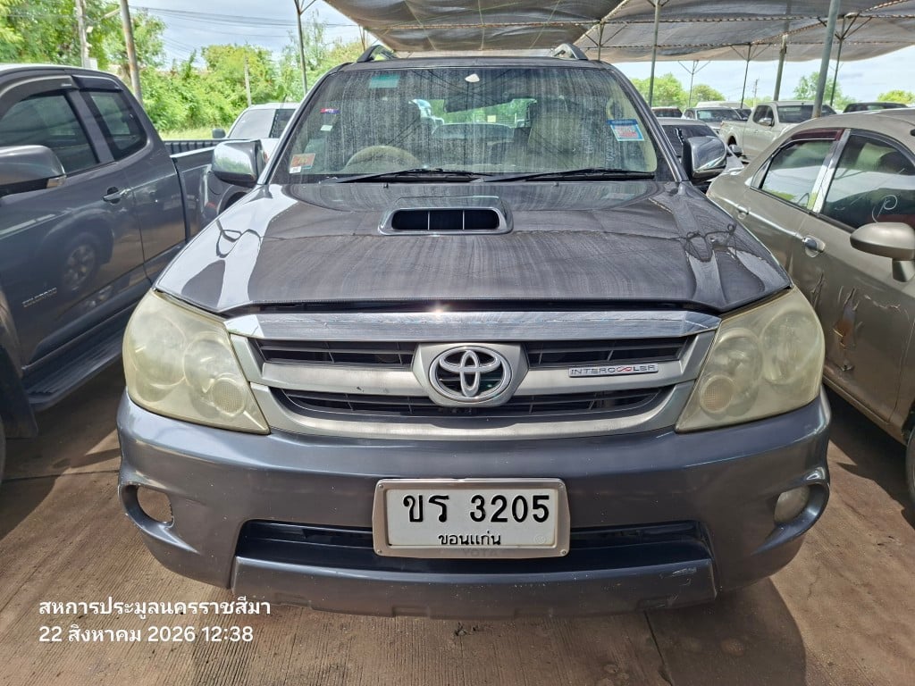 TOYO TOYO051 3.0 V 4WD AT 2005