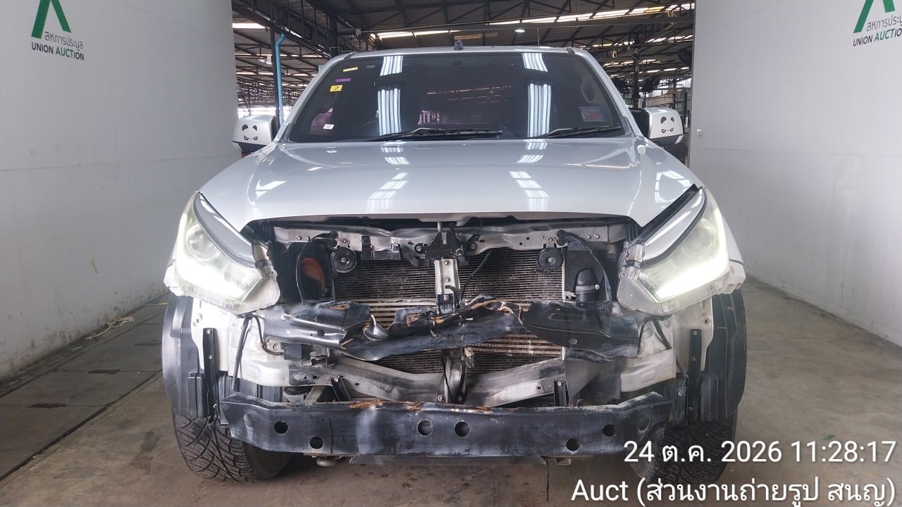 ISUZ ISUZ073 SPACECAB 1.9 Hi-Lander L MT (AB) 2018