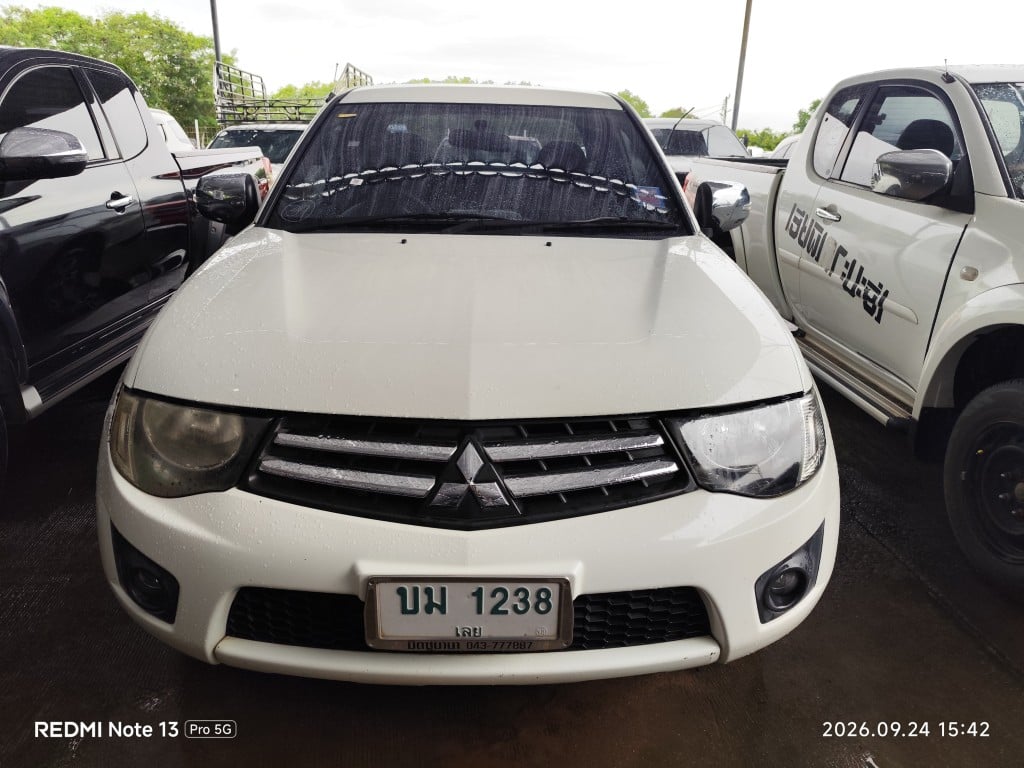 MITS MITS027 Ext. Cab 2.5 GLX MT (AB) 2014